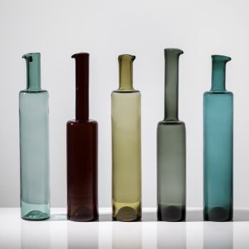 A set of five coloured glass flasks – Riihimäen Lasi Oy, Finland by Nanny Still