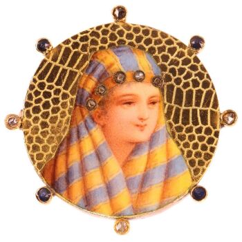 Typical late 19th cent. gold enameled brooch with bedouin woman by Onbekende Kunstenaar