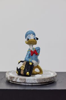 Mini Donald by Angela Gomes