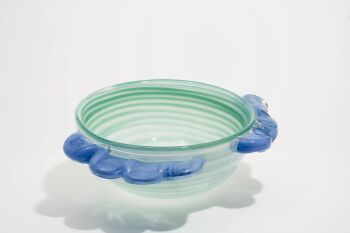 Schaal met oren by Mieke Pontier