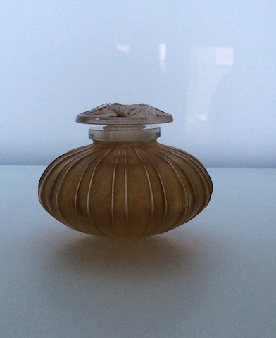 A very nice perfume flacon circa 1911 by René Lalique