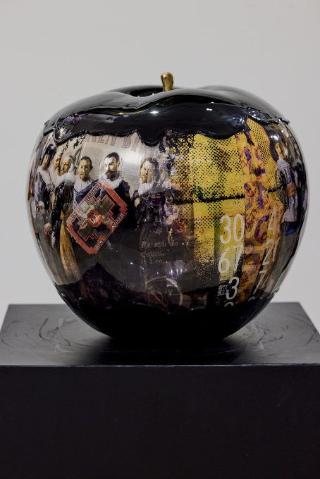 Apple Golden Age by James Chiew