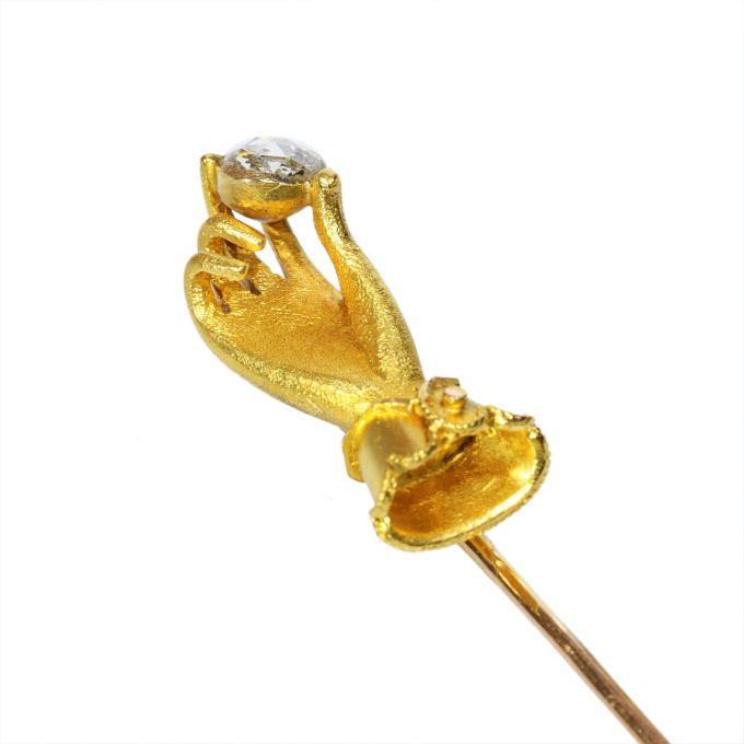 Romantic Victorian Gold Stickpin with Sculpted Hand Holding a Rose Cut Diamond by Onbekende Kunstenaar