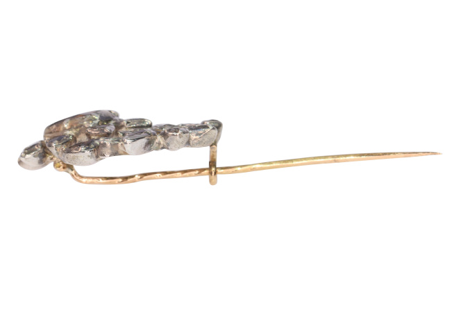 Elegance Through Ages: 1760 Rococo Diamond Pin, a Cherished Heirloom by Onbekende Kunstenaar